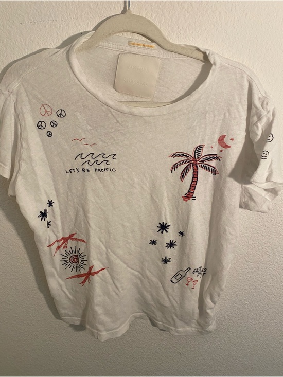 MOTHER Tops - MOTHER White Short Sleeve Tee with Red & Navy Tropical Prints